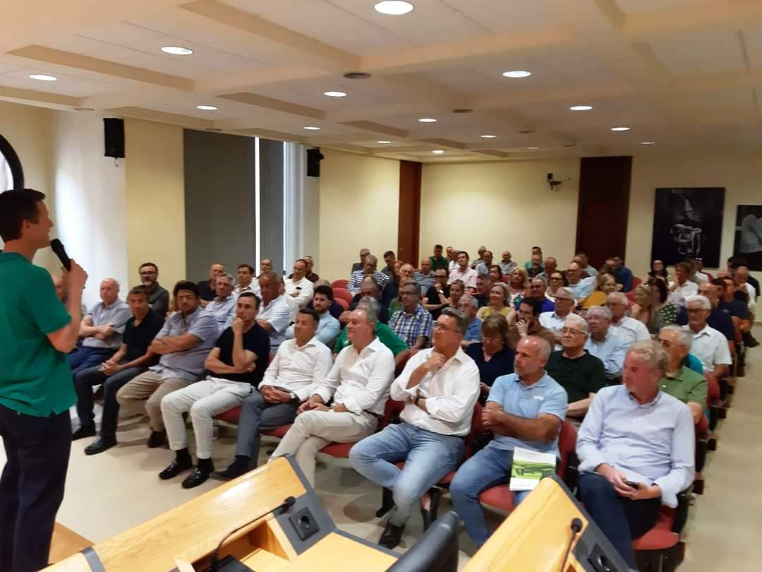 Vicente Tejedo expone las medidas agrarias del Partido Popular